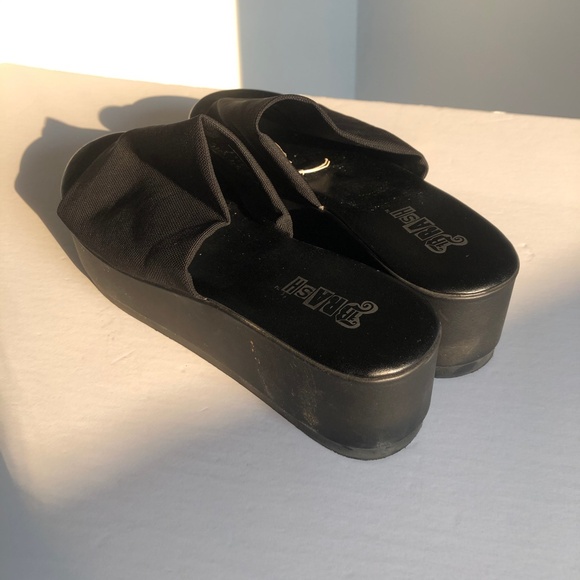 Slinky black platform sandals ⭑ size 8 - Picture 5 of 6